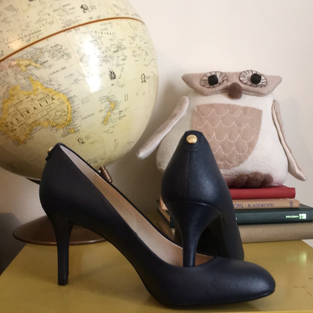 Michael Kors Saffiano Navy pumps sz. 8